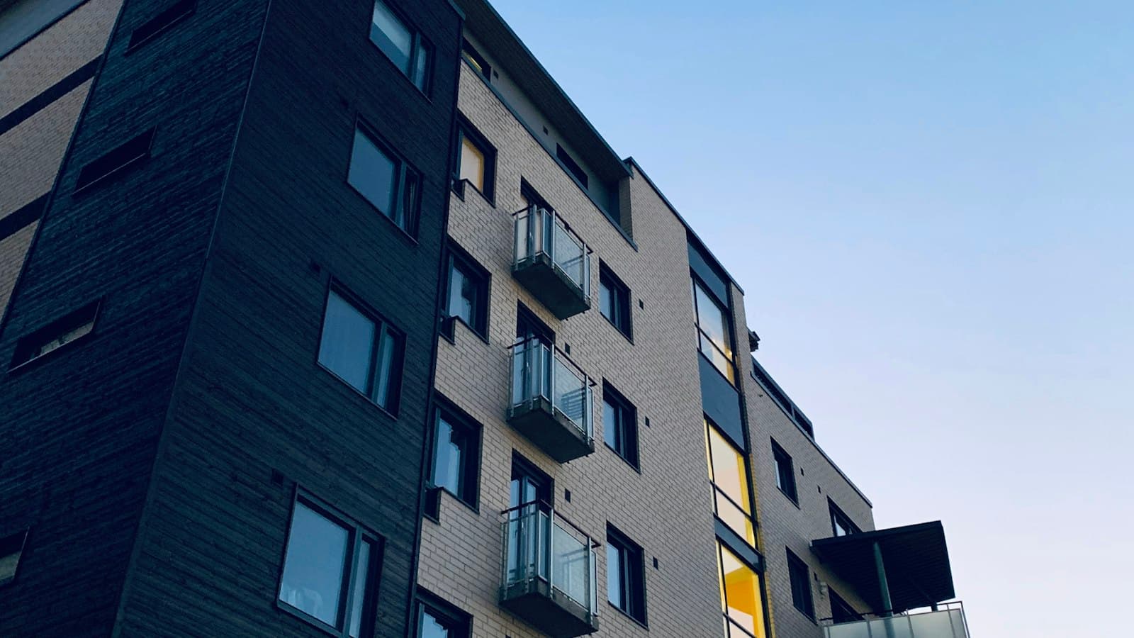 Residential Complexes & Condominiums